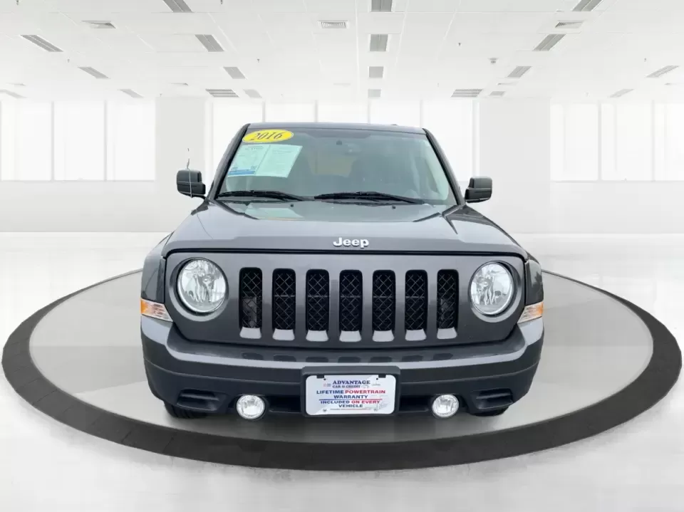 2016 Jeep Patriot Sport (1C4NJPBAXGD) with an 2.0L L4 DOHC 16V engine, Automatic transmission, located at 1184 Kauffman Ave, Fairborn, OH, 45324, (937) 908-9800, 39.807072, -84.030914 - **Explore New Adventures with the 2016 Jeep Patriot Sport SUV at Advantage Car and Credit in Fairborn, OH!**<br /> <br /> Are you ready to elevate your lifestyle with a vehicle that complements your adventurous spirit? Whether you're navigating the bustling streets of Fairborn or hitting the trails - Photo#7