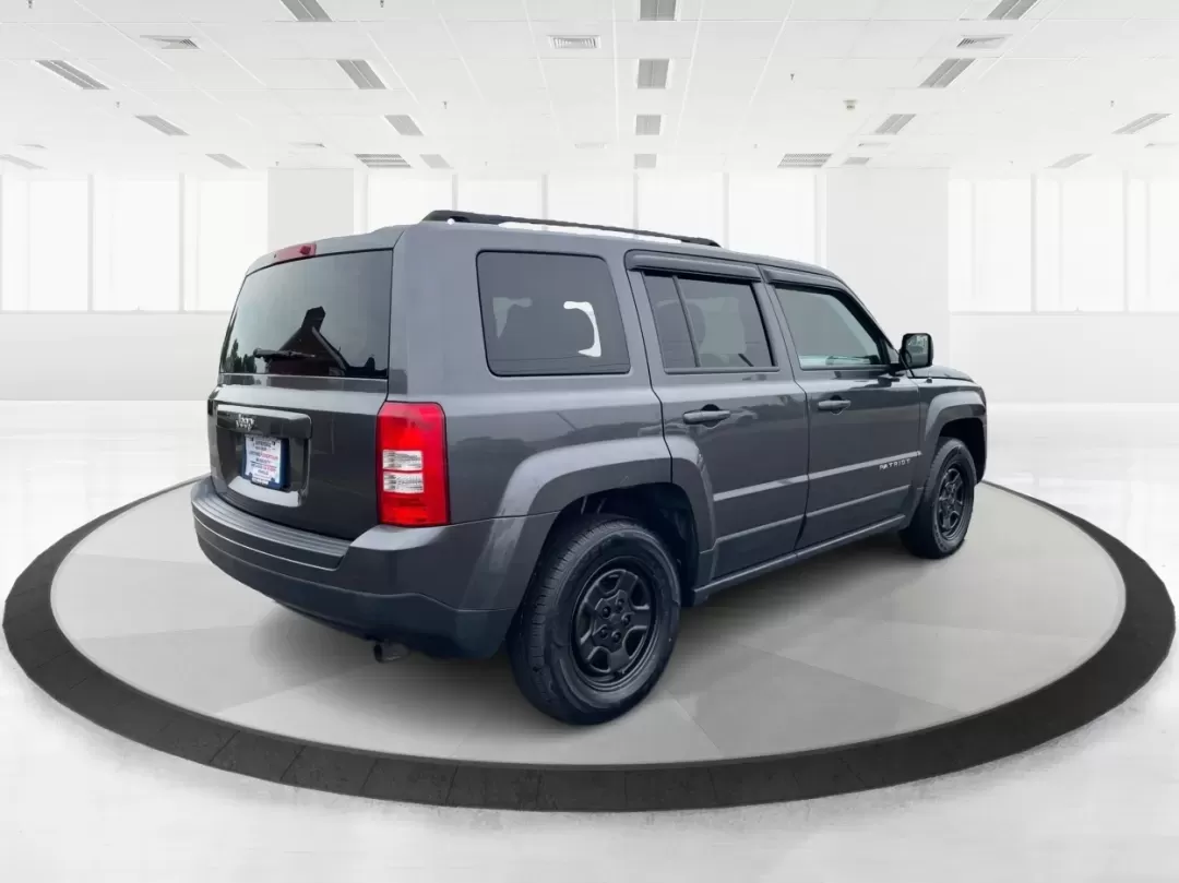 2016 Jeep Patriot Sport (1C4NJPBAXGD) with an Other engine, located at 880 E. National Road, Vandalia, OH, 45377, (937) 908-9800, 39.891918, -84.183594 - **Explore New Adventures with the 2016 Jeep Patriot Sport SUV at Advantage Car and Credit in Fairborn, OH!**<br /> <br /> Are you ready to elevate your lifestyle with a vehicle that complements your adventurous spirit? Whether you're navigating the bustling streets of Fairborn or hitting the trails - Photo#2