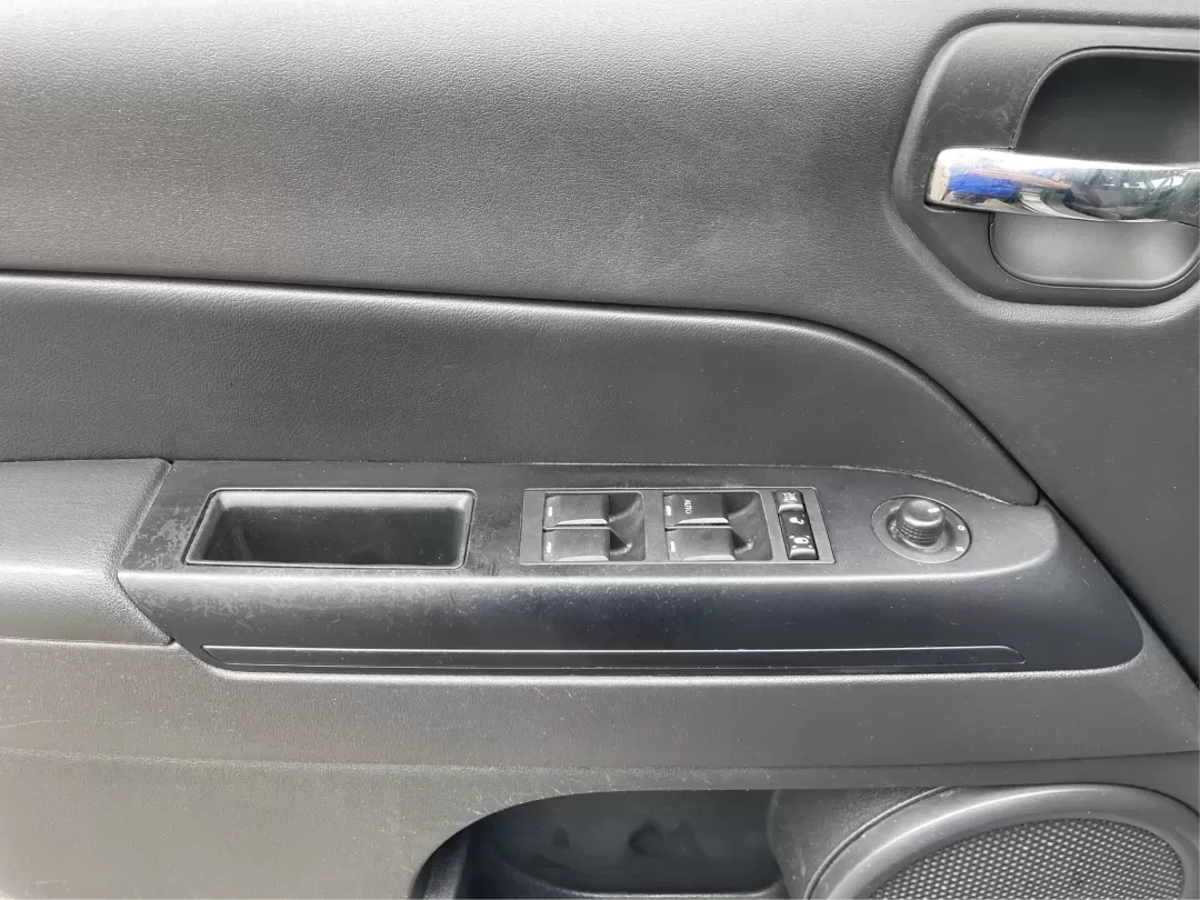 2016 Jeep Patriot Sport (1C4NJPBAXGD) with an Other engine, located at 880 E. National Road, Vandalia, OH, 45377, (937) 908-9800, 39.891918, -84.183594 - **Explore New Adventures with the 2016 Jeep Patriot Sport SUV at Advantage Car and Credit in Fairborn, OH!**<br /> <br /> Are you ready to elevate your lifestyle with a vehicle that complements your adventurous spirit? Whether you're navigating the bustling streets of Fairborn or hitting the trails - Photo#19