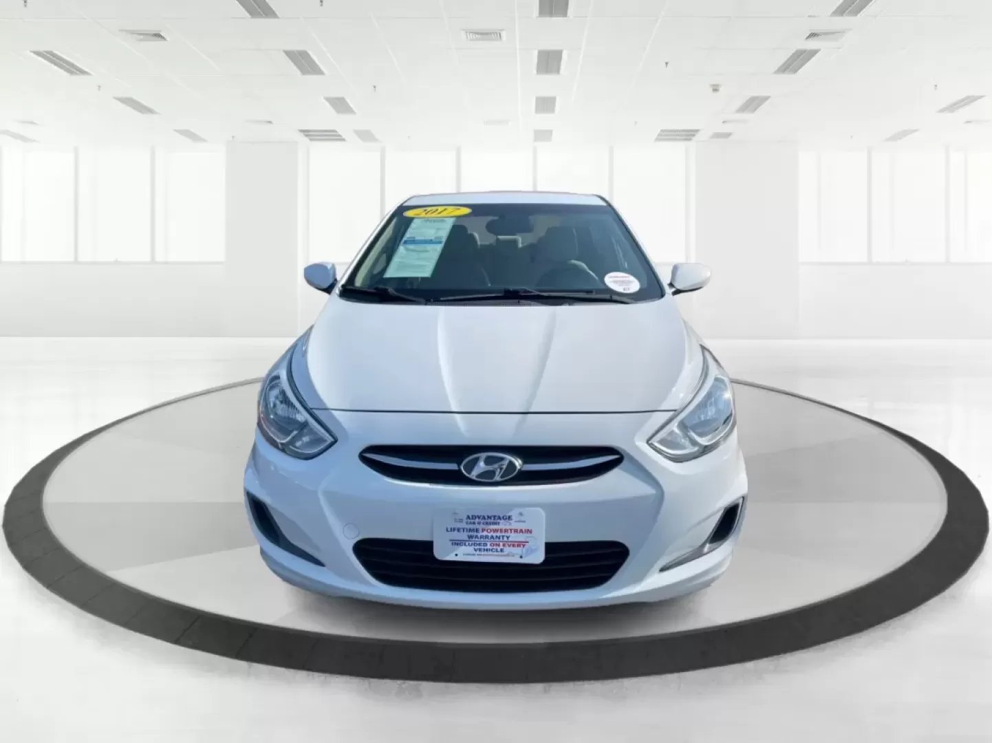 2017 Hyundai Accent SE 4-Door 6A (KMHCT4AE7HU) with an 1.6L L4 DOHC 16V engine, 6-Speed Automatic transmission, located at 1099 N County Rd 25A , Troy, OH, 45373, (937) 908-9800, 40.057079, -84.212883 - Are you searching for a reliable, budget-friendly vehicle that accommodates your busy lifestyle? Look no further than Advantage Car and Credit in Fairborn, OH! We specialize in providing top-notch used vehicles with flexible financing options tailored to fit your needs. Our 2017 Hyundai Accent SE is - Photo#7