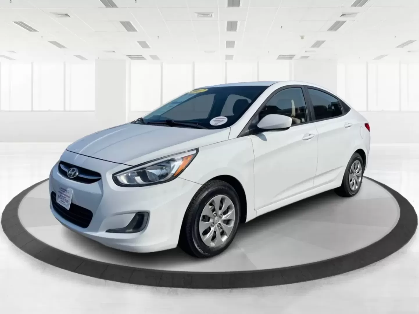 2017 Hyundai Accent SE 4-Door 6A (KMHCT4AE7HU) with an 1.6L L4 DOHC 16V engine, 6-Speed Automatic transmission, located at 8750 N County Rd 25A, Piqua, OH, 45356, (937) 908-9800, 40.164391, -84.232513 - Are you searching for a reliable, budget-friendly vehicle that accommodates your busy lifestyle? Look no further than Advantage Car and Credit in Fairborn, OH! We specialize in providing top-notch used vehicles with flexible financing options tailored to fit your needs. Our 2017 Hyundai Accent SE is - Photo#8