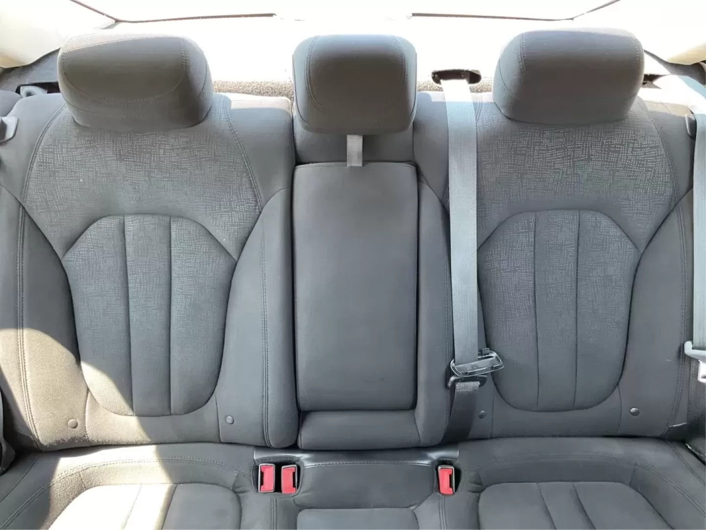 2016 Chrysler 200 Limited (1C3CCCABXGN) with an 2.4L L4 DOHC 16V engine, 9-Speed Automatic transmission, located at 1230 East Main St, Xenia, OH, 45385, (937) 908-9800, 39.688026, -83.910172 - Are you in the market for a reliable sedan that effortlessly combines comfort, style, and functionality? Look no further than this 2016 Chrysler 200 Limited, available now at Advantage Car and Credit in Fairborn, OH. Perfect for budget-conscious buyers, this sedan is a fantastic choice for daily com - Photo#13