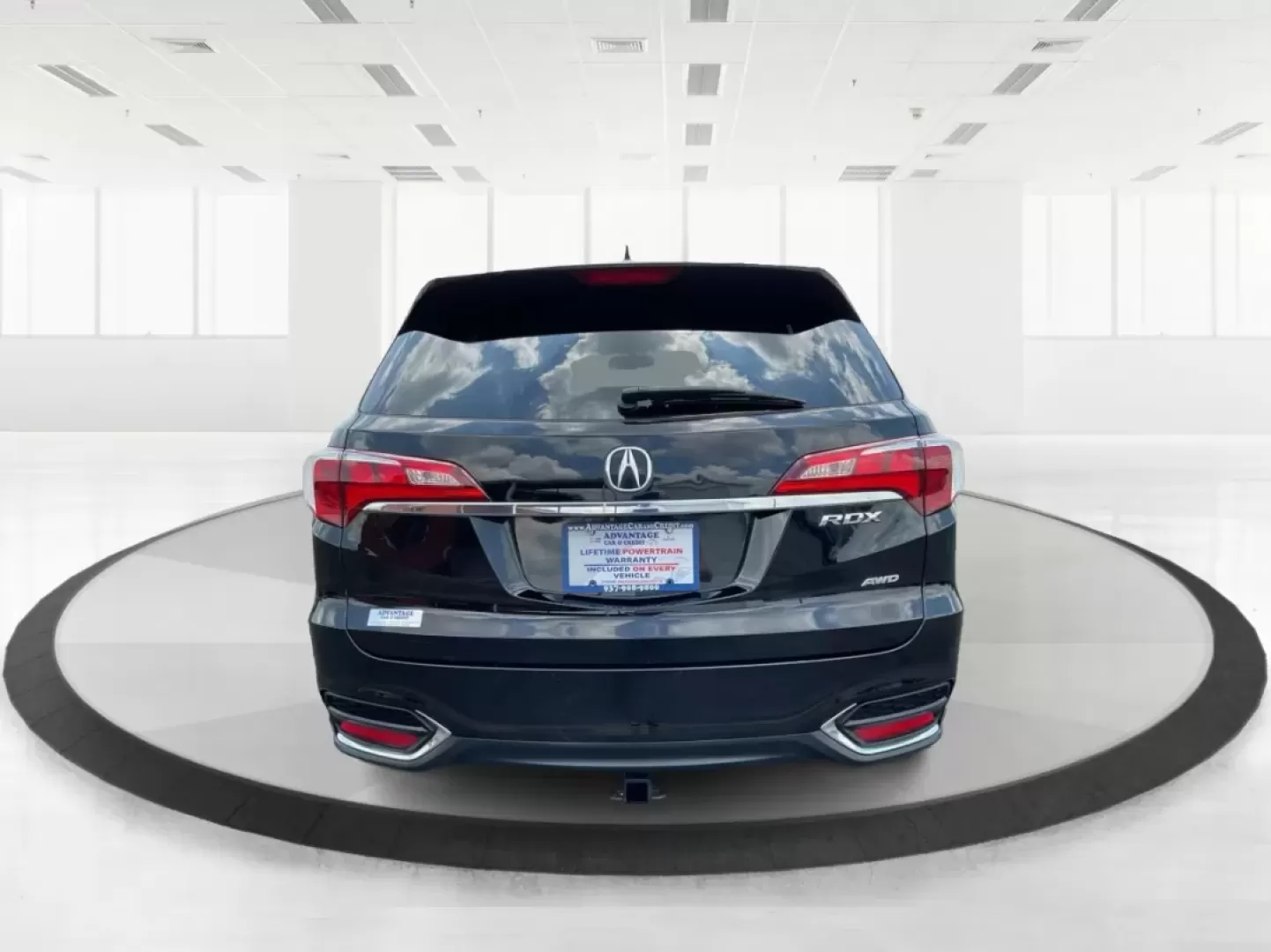 2018 Acura RDX AcuraWatch Plus Package (5J8TB4H34JL) with an 3.5L V-6 i-VTEC variable valve control engine, located at 1230 East Main St, Xenia, OH, 45385, (937) 908-9800, 39.688026, -83.910172 - **Elevate Your Commute and Family Adventures with the 2018 Acura RDX at Advantage Car and Credit!**<br /> <br /> Are you in search of a versatile vehicle that promises both comfort and style for your daily commutes or family escapades? Look no further than the stunning 2018 Acura RDX, available at A - Photo#3