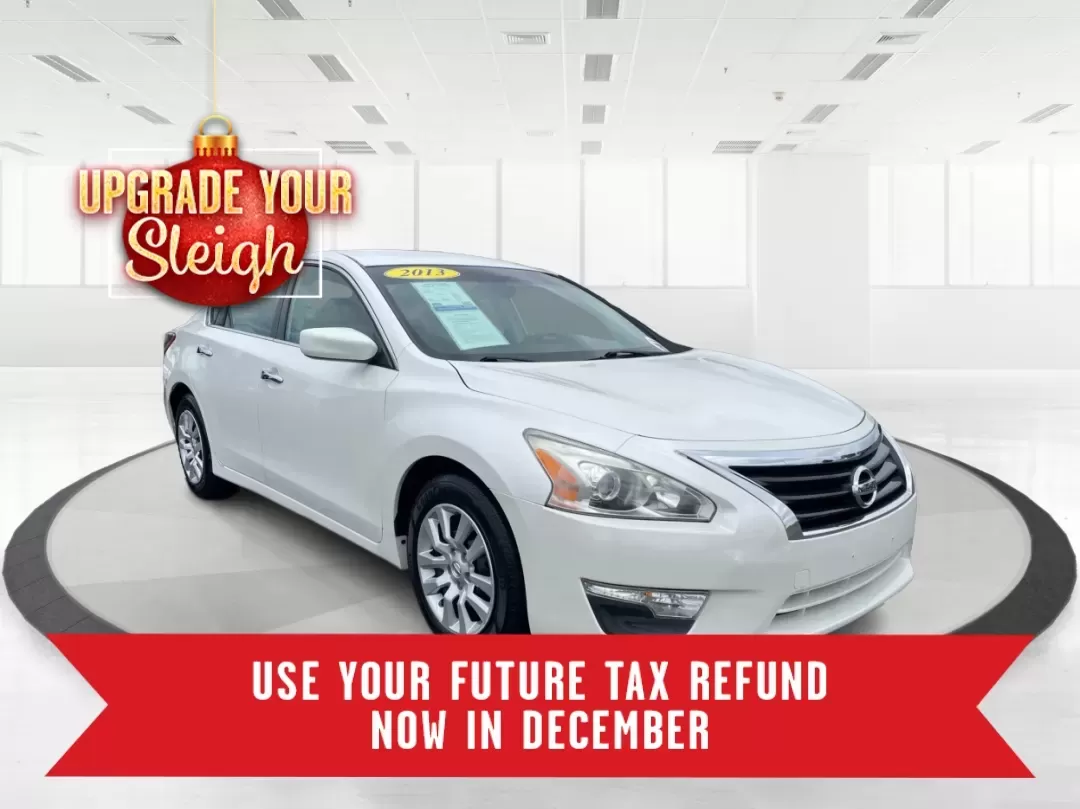 2013 Nissan Altima 2.5 S (1N4AL3APXDC) with an 2.5L I-4 DOHC engine, located at 1230 East Main St, Xenia, OH, 45385, (937) 908-9800, 39.688026, -83.910172 - **Experience the Ultimate Blend of Comfort and Reliability with the 2013 Nissan Altima 2.5 S Perfect for Your Lifestyle!**<br /> <br /> Are you in search of a vehicle that effortlessly balances daily commuting and weekend getaways? Look no further than this stunning 2013 Nissan Altima 2.5 S, now av - Photo#0