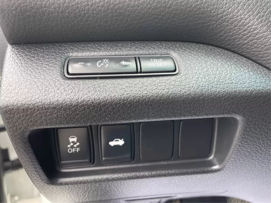 2013 Nissan Altima 2.5 S (1N4AL3APXDC) with an 2.5L I-4 DOHC engine, located at 8750 N County Rd 25A, Piqua, OH, 45356, (937) 908-9800, 40.164391, -84.232513 - 2013 Nissan Altima 2.5 S - Photo#17