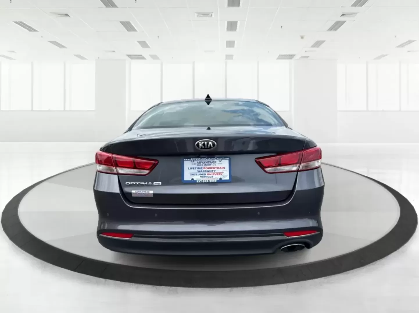 2018 Kia Optima LX (KNAGT4L33J5) with an Theta II 2.4L I-4 gasoline direct injection engine, located at 1099 N County Rd 25A , Troy, OH, 45373, (937) 908-9800, 40.057079, -84.212883 - **Experience the Perfect Blend of Style and Comfort with the 2018 Kia Optima LX at Advantage Car and Credit!**<br /> <br /> Are you searching for a reliable sedan that fits seamlessly into your busy lifestyle? Look no further! The 2018 Kia Optima LX is not just a means of transportation; it's your p - Photo#3