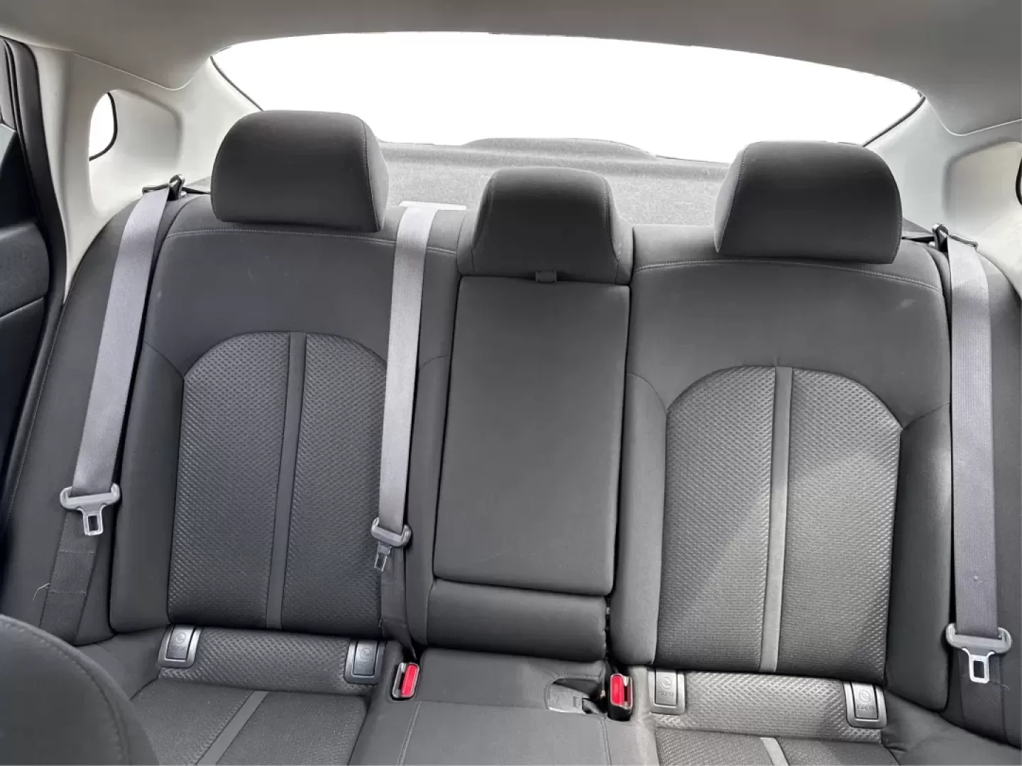 2018 Kia Optima LX (KNAGT4L33J5) with an Theta II 2.4L I-4 gasoline direct injection engine, located at 1099 N County Rd 25A , Troy, OH, 45373, (937) 908-9800, 40.057079, -84.212883 - **Experience the Perfect Blend of Style and Comfort with the 2018 Kia Optima LX at Advantage Car and Credit!**<br /> <br /> Are you searching for a reliable sedan that fits seamlessly into your busy lifestyle? Look no further! The 2018 Kia Optima LX is not just a means of transportation; it's your p - Photo#14