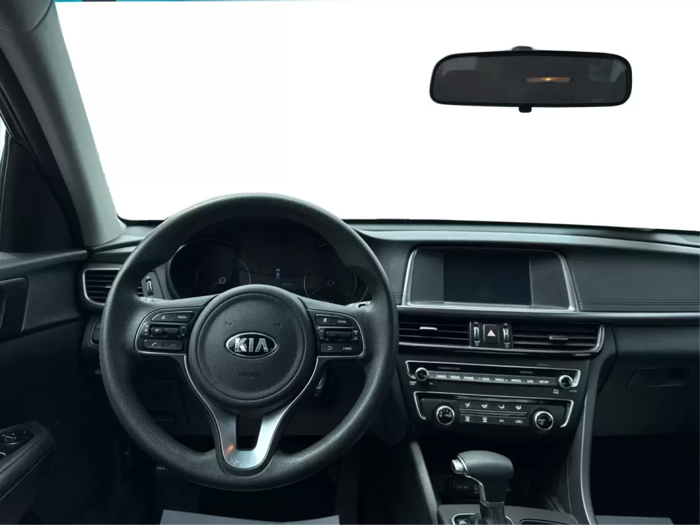 2018 Kia Optima LX (KNAGT4L33J5) with an Theta II 2.4L I-4 gasoline direct injection engine, located at 1099 N County Rd 25A , Troy, OH, 45373, (937) 908-9800, 40.057079, -84.212883 - **Experience the Perfect Blend of Style and Comfort with the 2018 Kia Optima LX at Advantage Car and Credit!**<br /> <br /> Are you searching for a reliable sedan that fits seamlessly into your busy lifestyle? Look no further! The 2018 Kia Optima LX is not just a means of transportation; it's your p - Photo#21