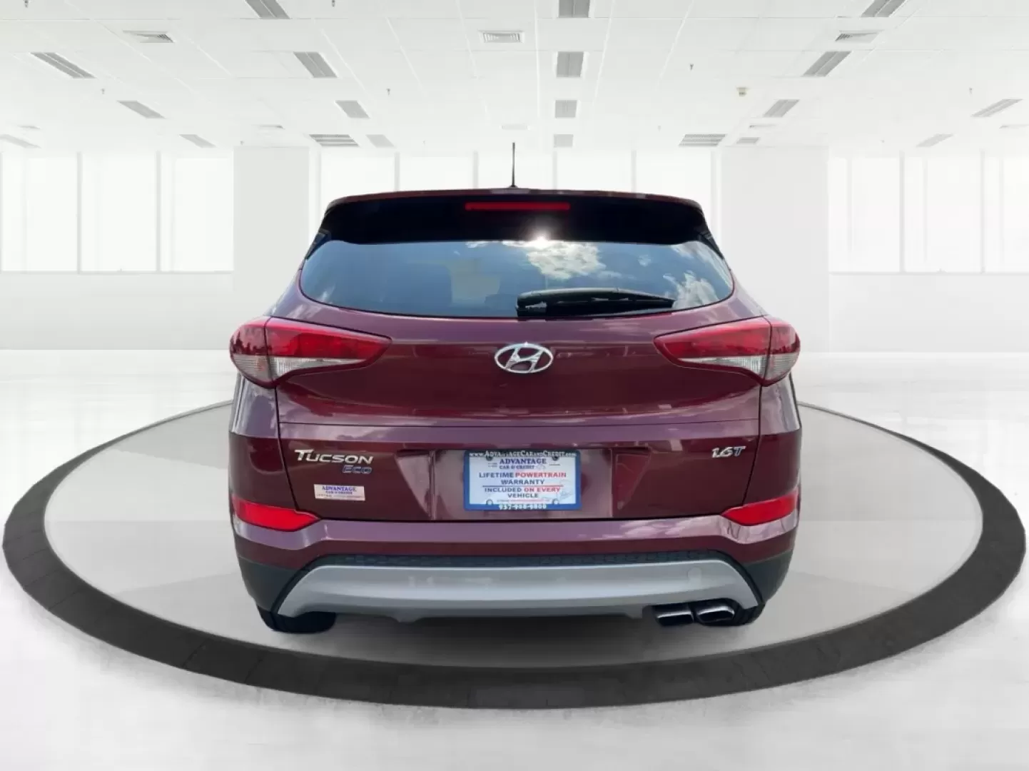 2017 Hyundai Tucson Eco (KM8J33A24HU) with an 1.6L I-4 gasoline direct injection engine, located at 401 Woodman Dr, Riverside, OH, 45431, (937) 908-9800, 39.760899, -84.123421 - ### Discover the Perfect SUV for Your Adventures: 2017 Hyundai Tucson Eco at Advantage Car and Credit<br /> <br /> Are you searching for a reliable SUV that fits seamlessly into your active lifestyle? Look no further! The 2017 Hyundai Tucson Eco is the perfect companion for weekend adventures, daily - Photo#3