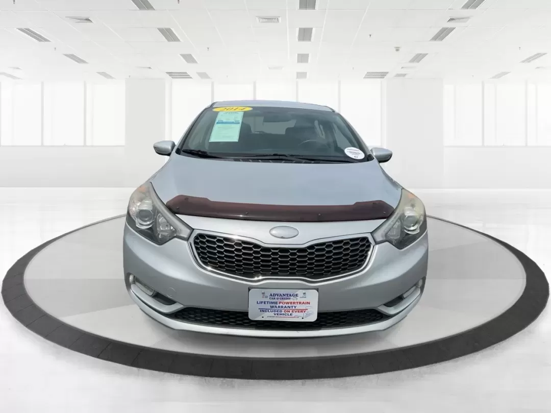 2014 Kia Forte EX (KNAFX5A88E5) with an 2L I-4 gasoline direct injection engine, located at 4508 South Dixie Dr, Moraine, OH, 45439, (937) 908-9800, 39.689976, -84.218452 - **Discover Your Next Adventure with the 2014 Kia Forte EX at Advantage Car and Credit!**<br /> <br /> Are you ready to elevate your daily commute or embark on weekend adventures? The 2014 Kia Forte EX is the perfect companion, whether you're navigating the bustling streets of Fairborn, OH, or hittin - Photo#7