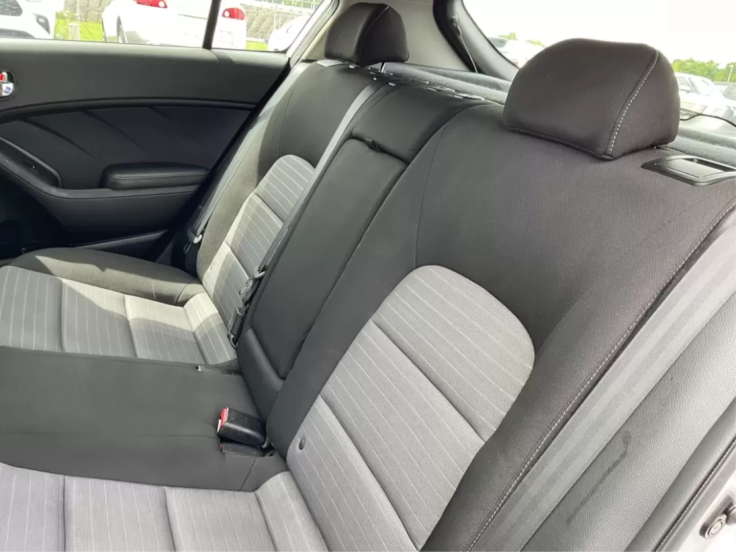 2014 Kia Forte EX (KNAFX5A88E5) with an 2L I-4 gasoline direct injection engine, located at 4508 South Dixie Dr, Moraine, OH, 45439, (937) 908-9800, 39.689976, -84.218452 - **Discover Your Next Adventure with the 2014 Kia Forte EX at Advantage Car and Credit!**<br /> <br /> Are you ready to elevate your daily commute or embark on weekend adventures? The 2014 Kia Forte EX is the perfect companion, whether you're navigating the bustling streets of Fairborn, OH, or hittin - Photo#10