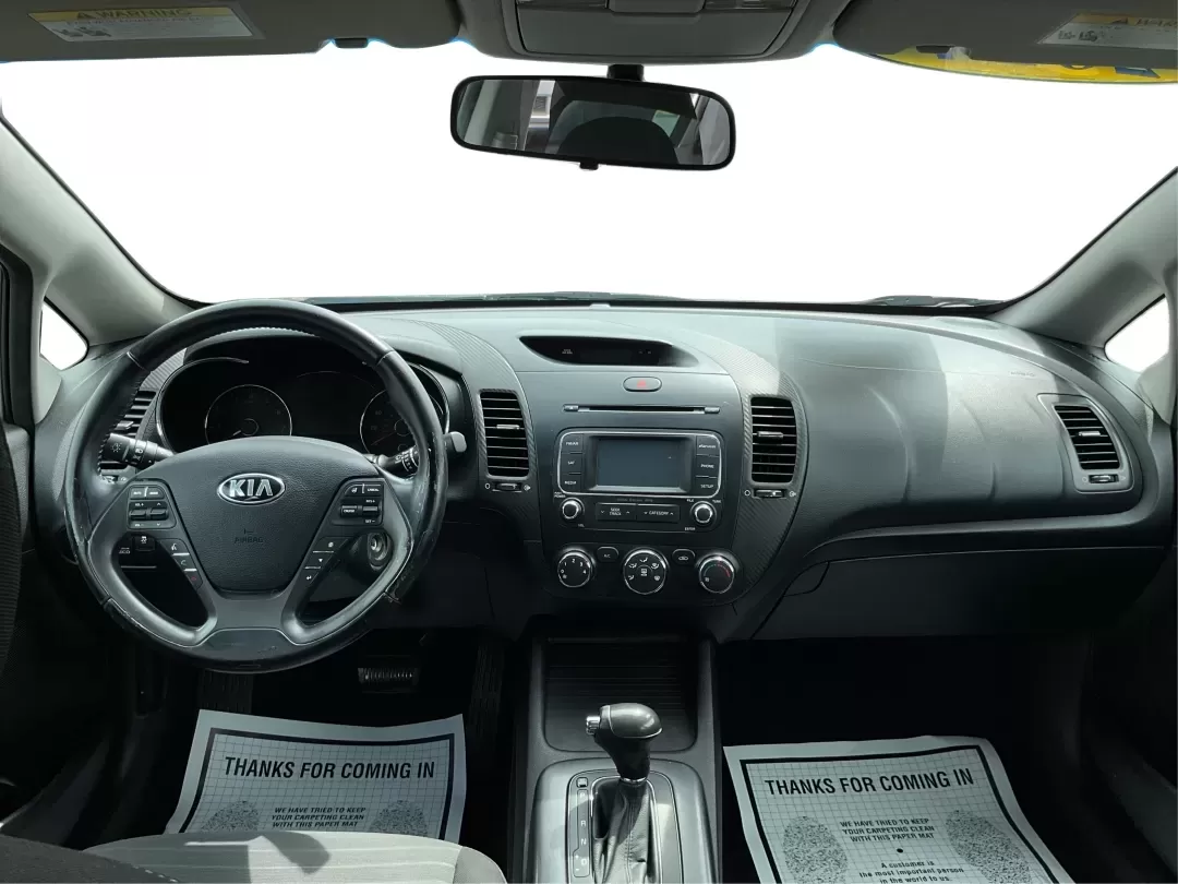 2014 Kia Forte EX (KNAFX5A88E5) with an 2L I-4 gasoline direct injection engine, located at 4508 South Dixie Dr, Moraine, OH, 45439, (937) 908-9800, 39.689976, -84.218452 - **Discover Your Next Adventure with the 2014 Kia Forte EX at Advantage Car and Credit!**<br /> <br /> Are you ready to elevate your daily commute or embark on weekend adventures? The 2014 Kia Forte EX is the perfect companion, whether you're navigating the bustling streets of Fairborn, OH, or hittin - Photo#19