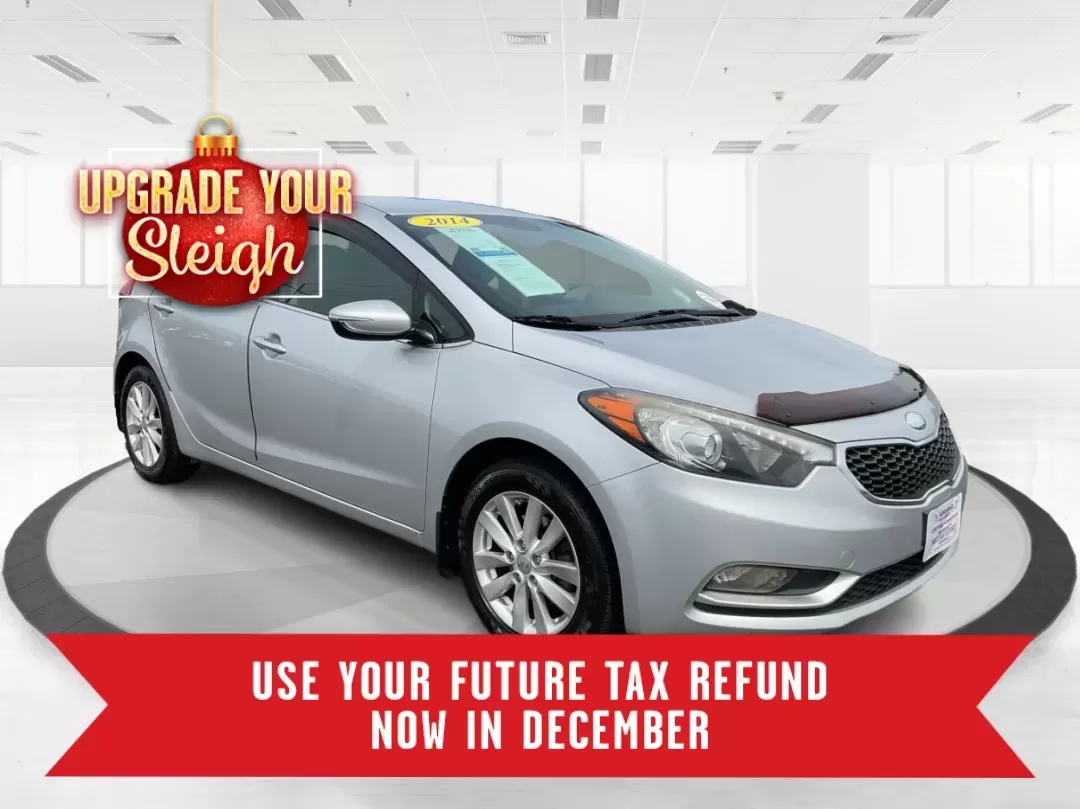 2014 Kia Forte EX (KNAFX5A88E5) with an 2L I-4 gasoline direct injection engine, located at 4508 South Dixie Dr, Moraine, OH, 45439, (937) 908-9800, 39.689976, -84.218452 - **Discover Your Next Adventure with the 2014 Kia Forte EX at Advantage Car and Credit!**<br /> <br /> Are you ready to elevate your daily commute or embark on weekend adventures? The 2014 Kia Forte EX is the perfect companion, whether you're navigating the bustling streets of Fairborn, OH, or hittin - Photo#0