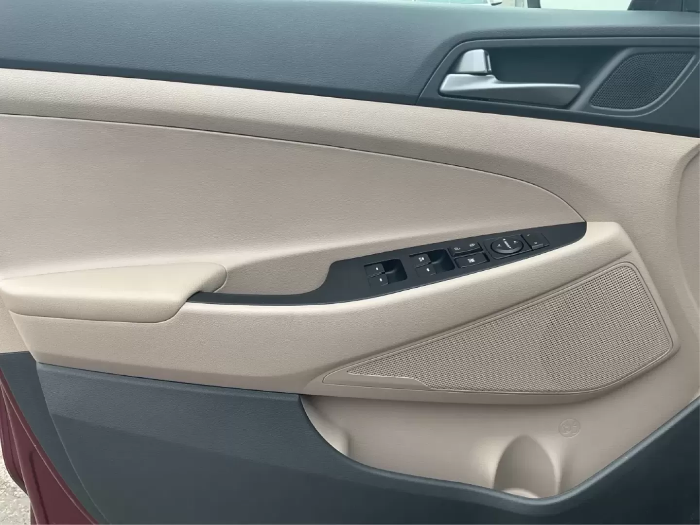 2017 Hyundai Tucson Sport (KM8J3CA29HU) with an 1.6L I-4 gasoline direct injection engine, located at 1951 S Dayton Lakeview Rd., New Carlisle, OH, 45344, (937) 908-9800, 39.890999, -84.050255 - **Discover Adventure in the 2017 Hyundai Tucson: Your Ideal SUV for Every Journey!**<br /> <br /> Are you ready to elevate your driving experience? The 2017 Hyundai Tucson in striking Ruby Wine is here, tailored for those who crave versatility and reliability in their daily adventures. Whether you'r - Photo#18